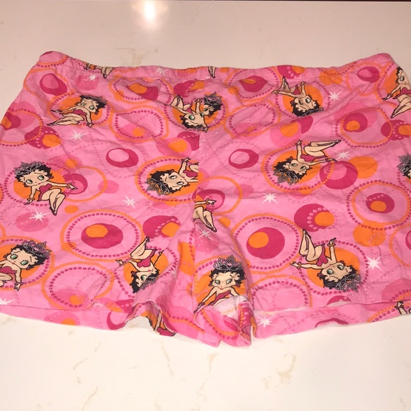 - Brand new Betty boop PJ set! - Picture 8 of 8